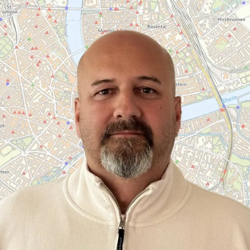 Porträt von Alain Grogg, Fahrlehrer in Basel