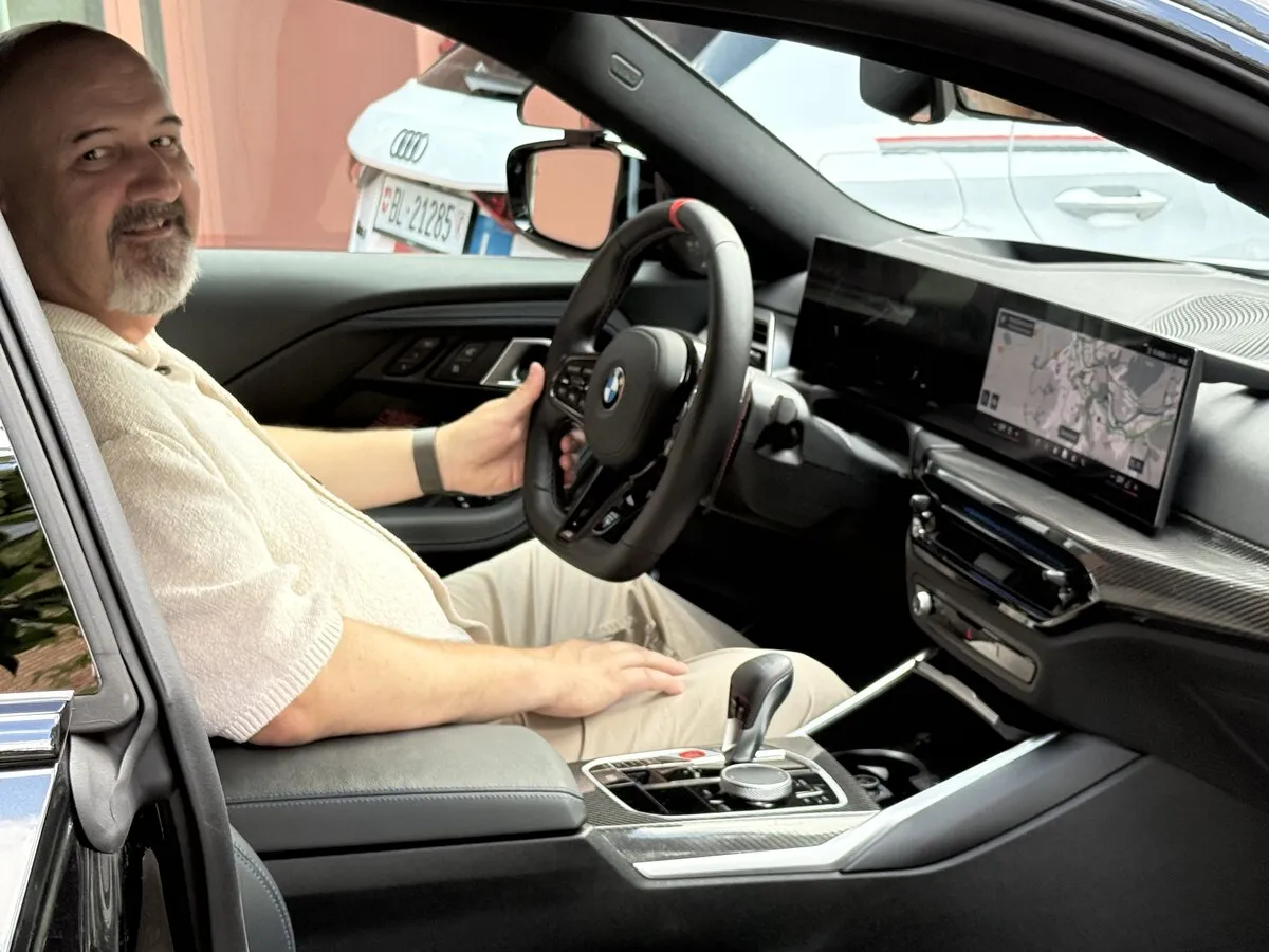 Lenkrad und Cockpit des BMW M2 von Alain Grogg